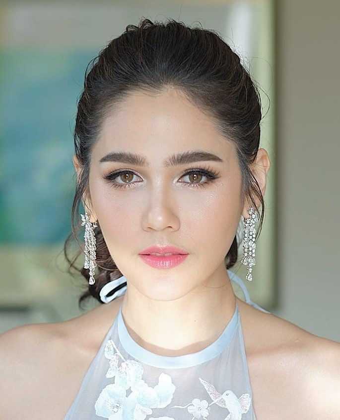 ชมพู่ อารยา