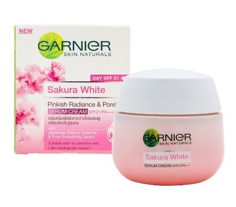 Garnier Sakura White Day SPF21 PA+++
