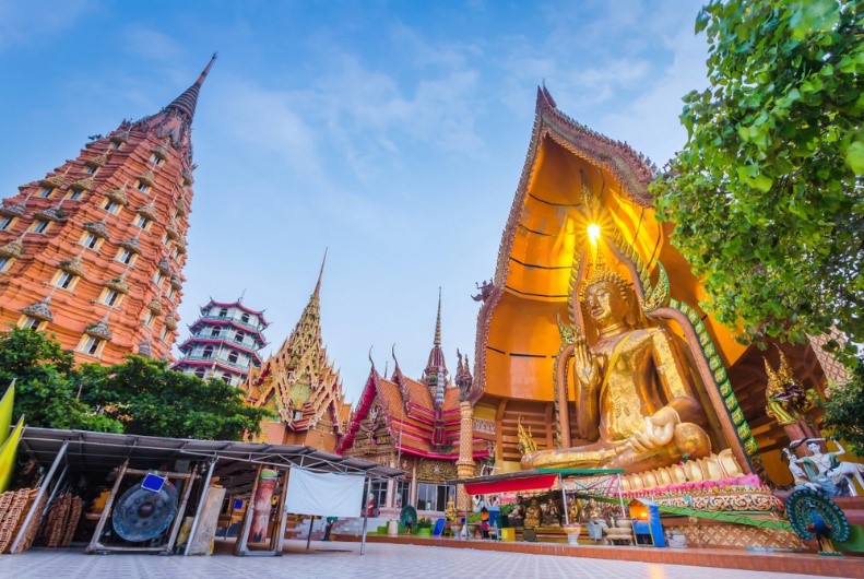 วัดถ้ำเสือ จังหวัดกาญจนบุรี