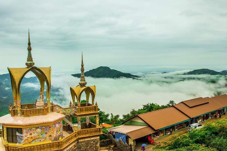 วัดผาซ่อนแก้ว