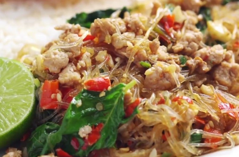 สูตรผัดกะเพราวุ้นเส้น