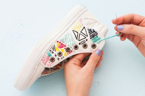 อยู่บ้านทำอะไร