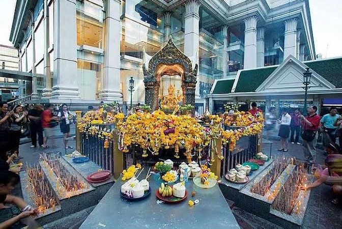 ท้าวมหาพรหม แยกราชประสงค์ กรุงเทพ