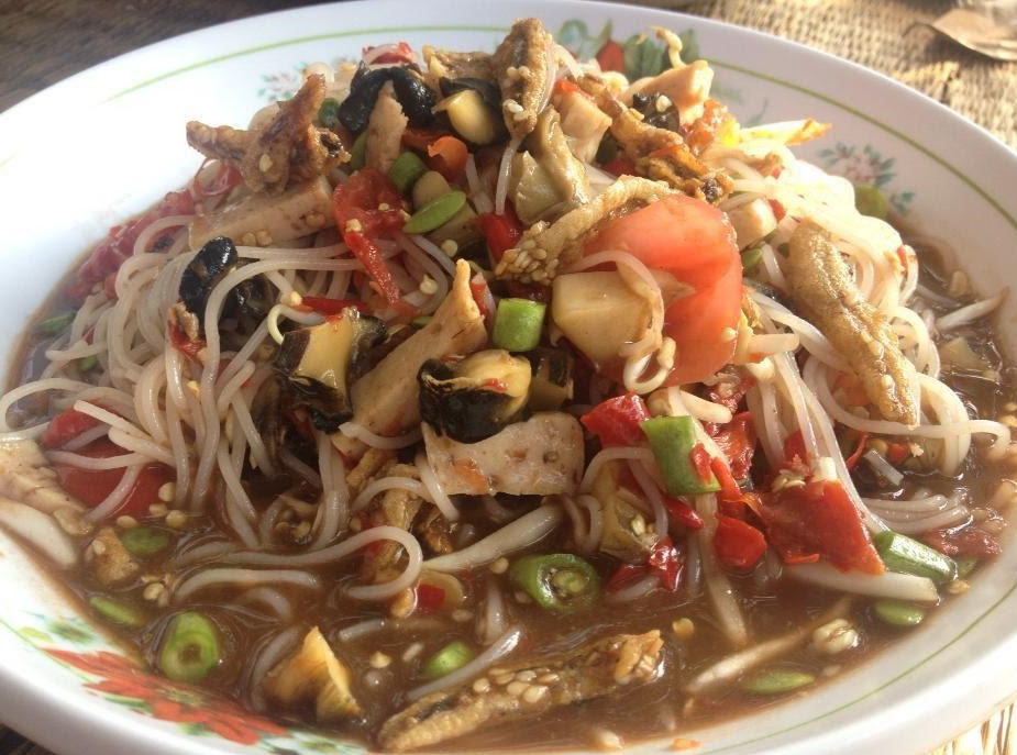 12 ส้มตำหนองหาร จังหวัดสกลนคร