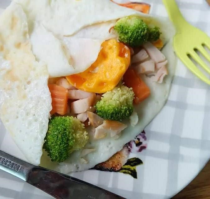 12 เครปไข่ขาวอกไก่รมควัน