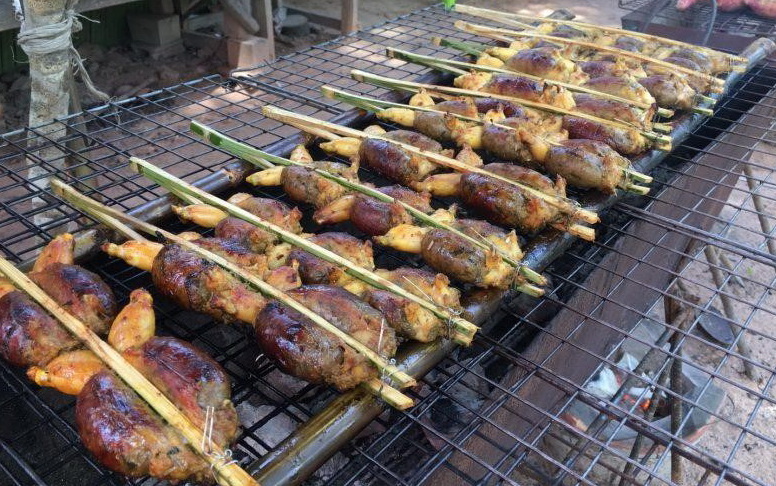 13 อังแก๊บบอบ จังหวัดสุรินทร์