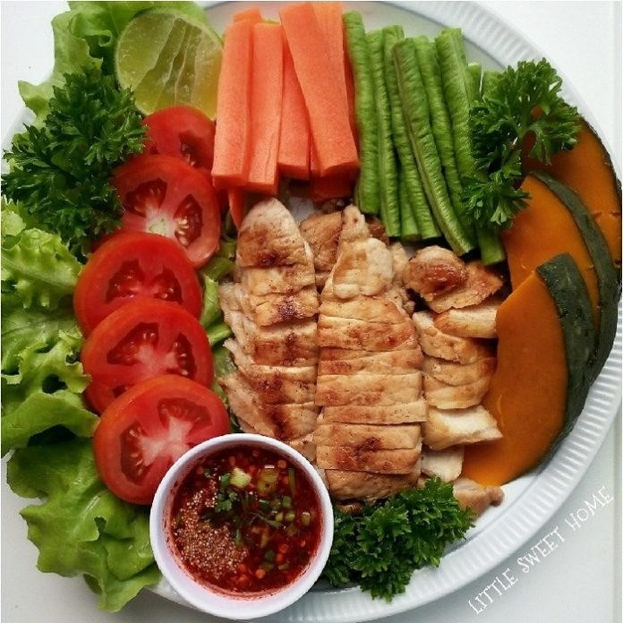 15 ไก่ย่างน้ำจิ้มแจ่ว