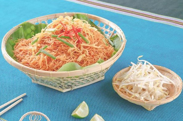 17 ผัดหมี่ไทยวน จังหวัดสระบุรี