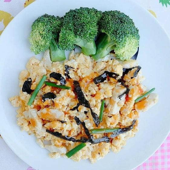 4 เต้าหู้ญี่ปุ่นผัดไข่ขาว