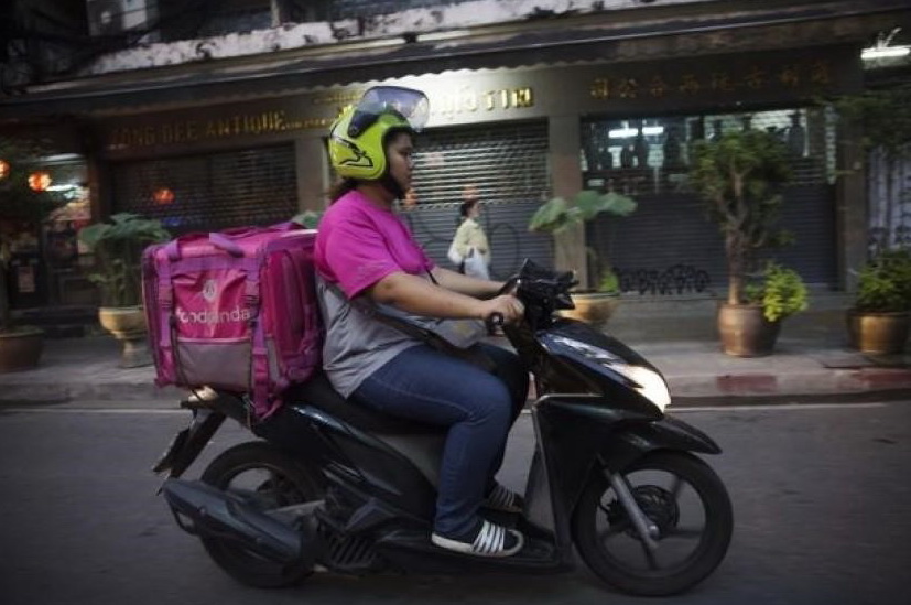 6 รับจ้างส่งอาหาร