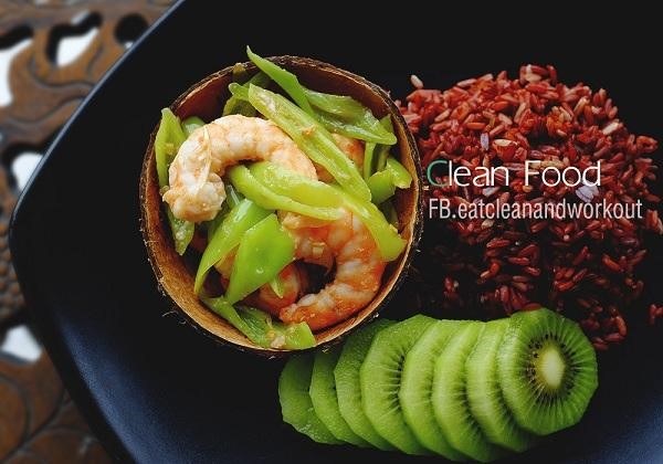 7 ข้าวกล้องกับพริกหนุ่มผัดกุ้ง