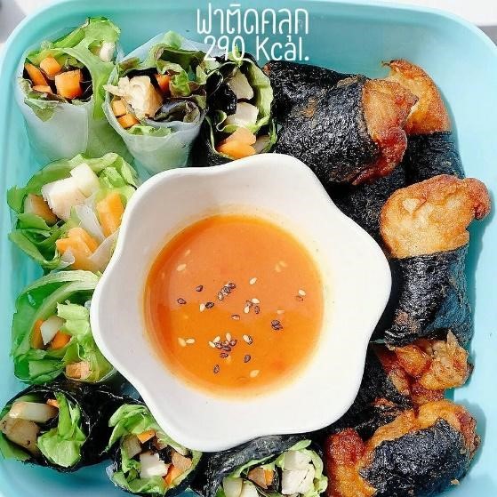 9 อกไก่ห่อสาหร่าย